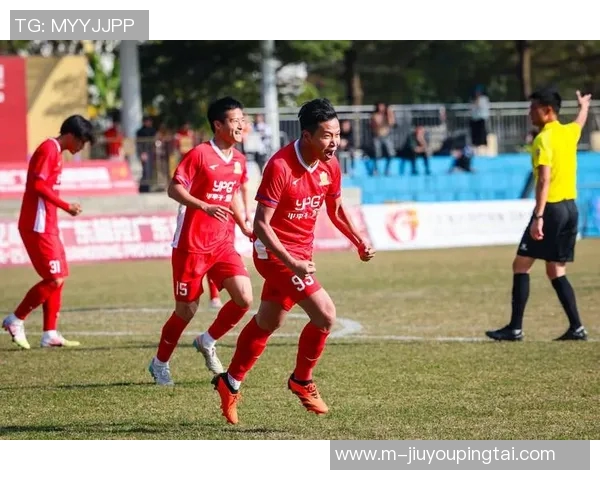 实时新闻深圳足球队包夹战术的创新与发展探讨